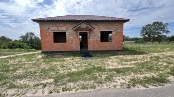 Dom wolnostojący na sprzedaż Majdany